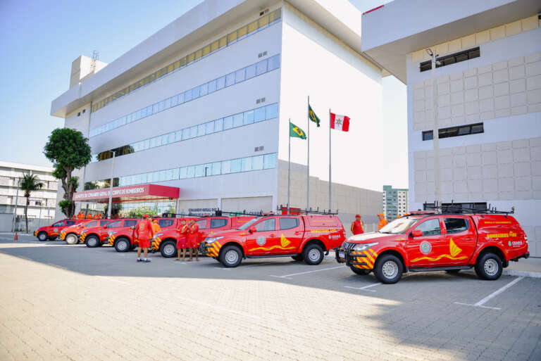 Corpo de Bombeiros recebe sete novas viaturas para intensificar buscas e salvamentos na Capital, RMF e Interior