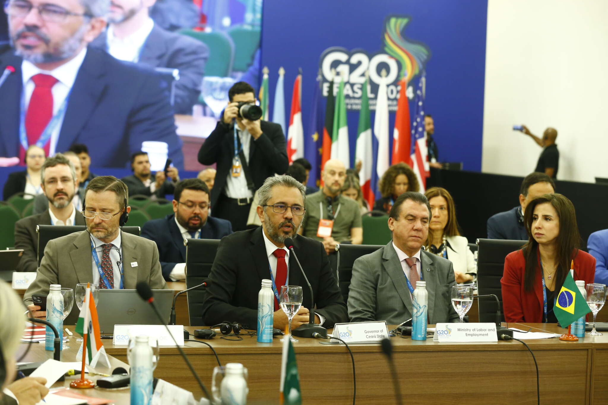 Elmano de Freitas destaca compromisso com a transição justa do trabalho durante Reunião de Ministros de Estado no G20