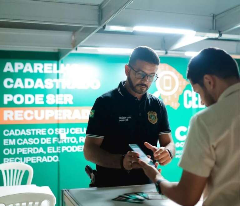 Polícia Civil promove orientações ao público com estandes do “Meu Celular” durante festejos no Ceará