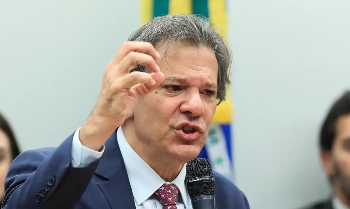 Até 600 sites de bets serão banidos do país nos próximos dias, diz Haddad