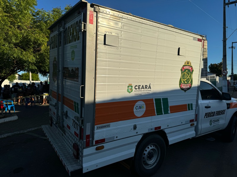 AO VIVO: homem é assassinado a tiros em frente à UPA Limoeiro, em Juazeiro do Norte