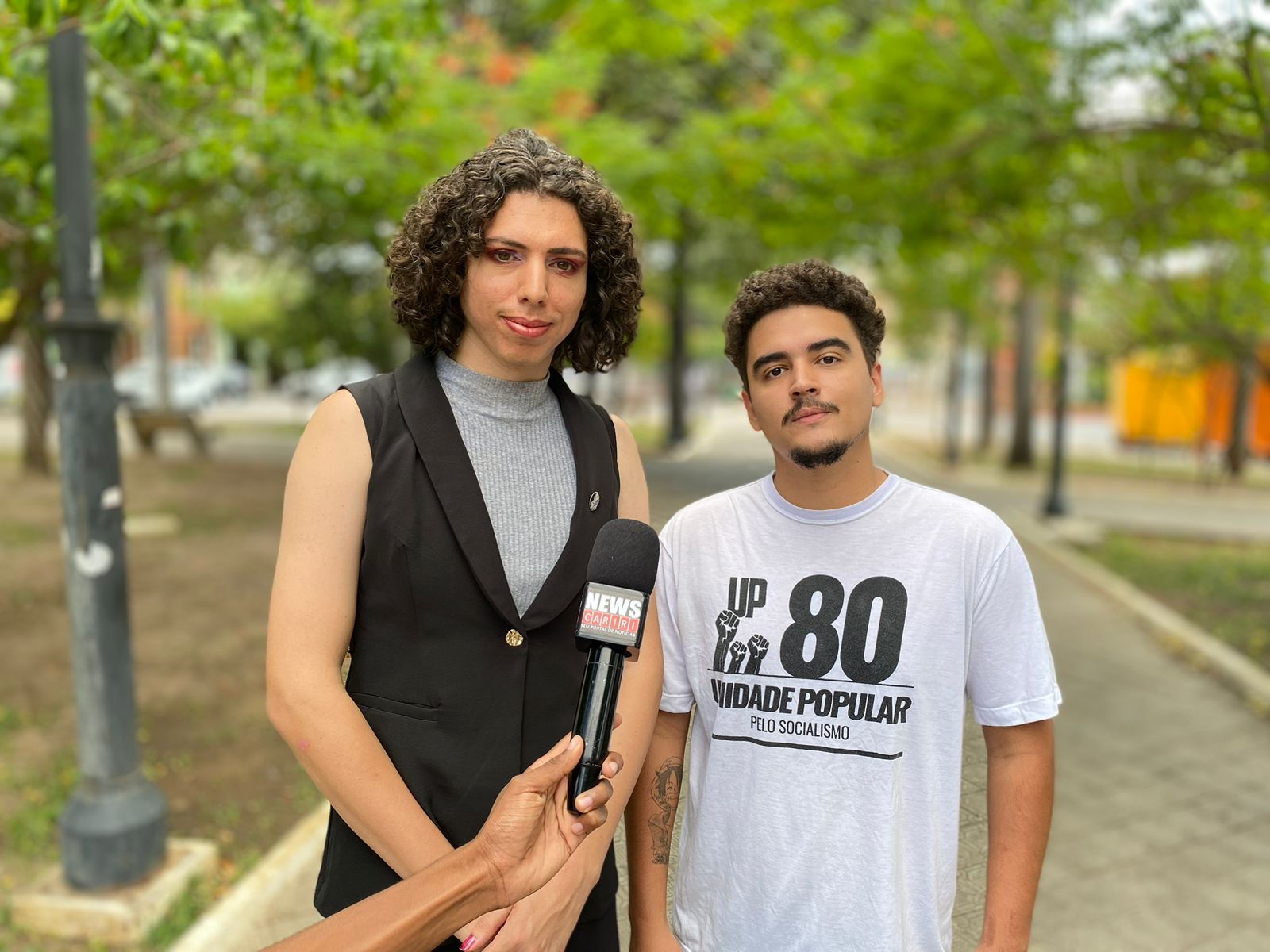 Sued Carvalho e Levi Rabelo defendem propostas na área da educação em campanha para prefeitura de Juazeiro do Norte