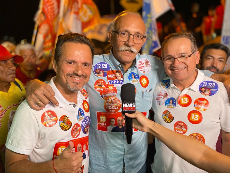 André Barreto (PT) realiza caminhada no Barro Branco e comenta sobre suas propostas para a cultura local