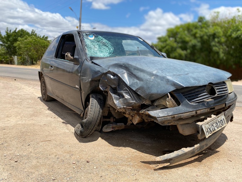 homem morre após acidente entre carro e moto em Dom Quintino, no Crato