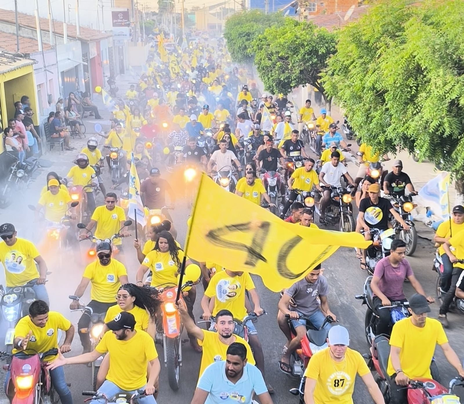 Motocarreata da campanha de Rodrigo Modesto à prefeitura de Araripe reúne apoiadores e lideranças