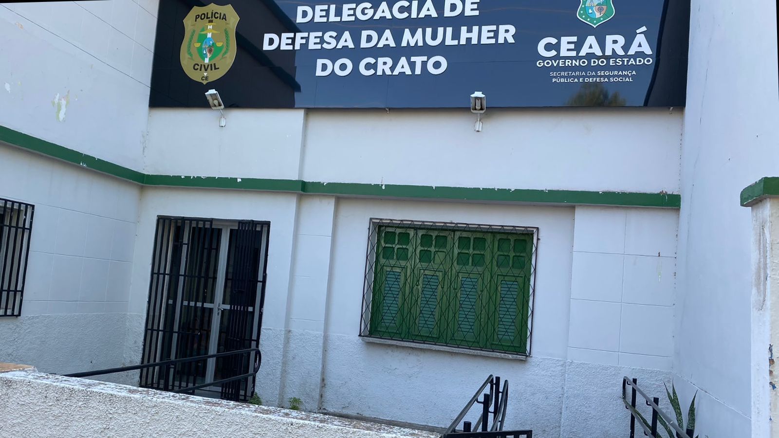 AO VIVO: suspeito de matar jovem Robéria Caetano é transferido para Cadeia Pública de Juazeiro do Norte