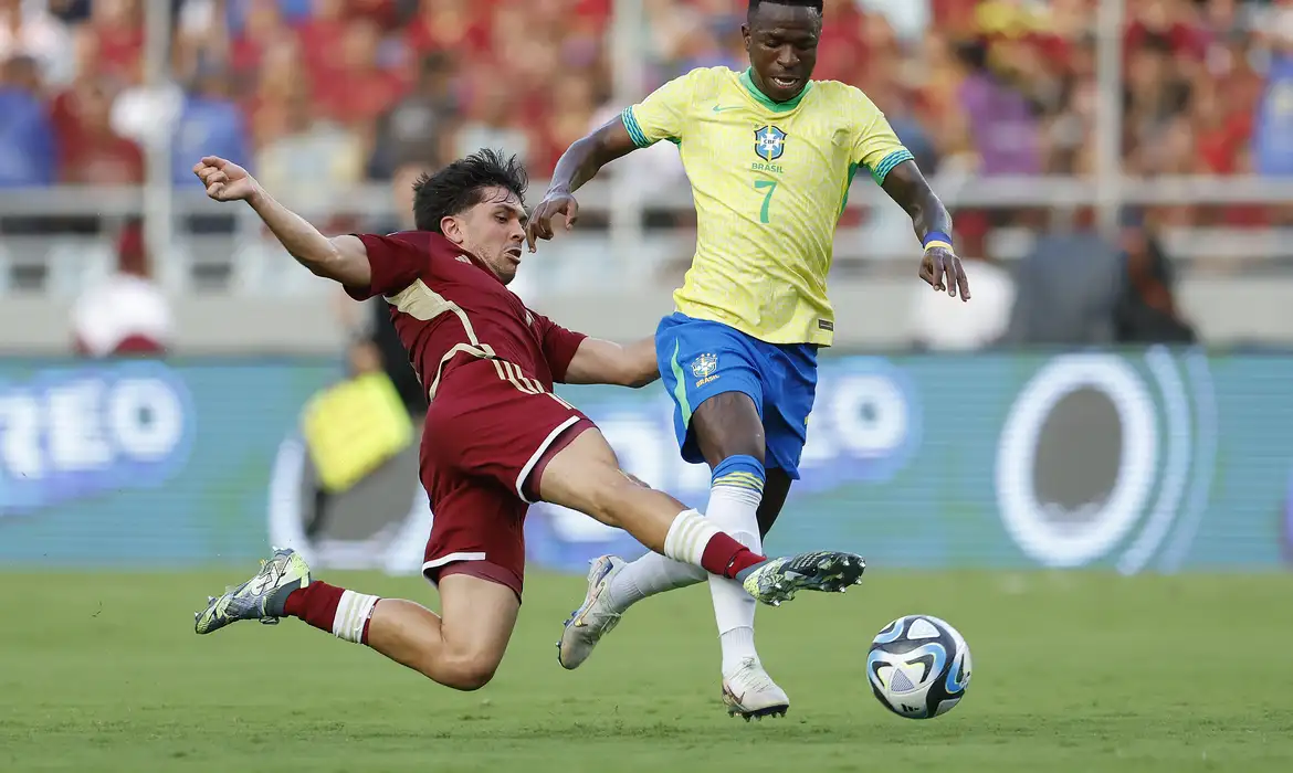 Eliminatórias: Brasil joga mal e não passa de empate com a Venezuela