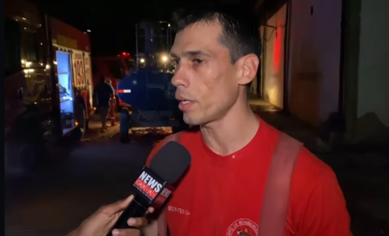 Capitão do Corpo de Bombeiros fala sobre trabalho para conter incêndio num galpão da URCA, em Crato