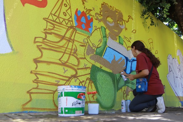 2ª edição do Festival de Graffiti colore muros de Juazeiro com temas sociais e educativos