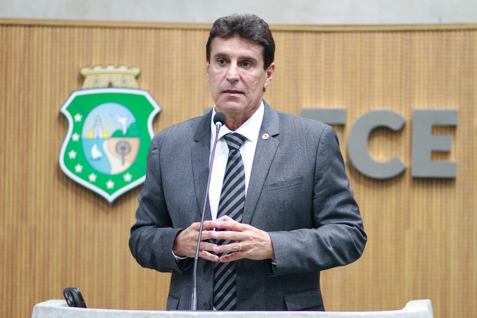 Agenor Neto enaltece gestão de Elmano de Freitas na saúde