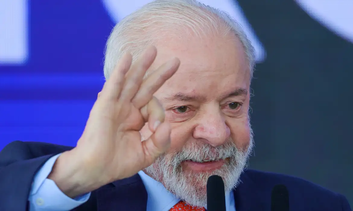 “Estou vivo”, diz Lula sobre tentativa de golpe