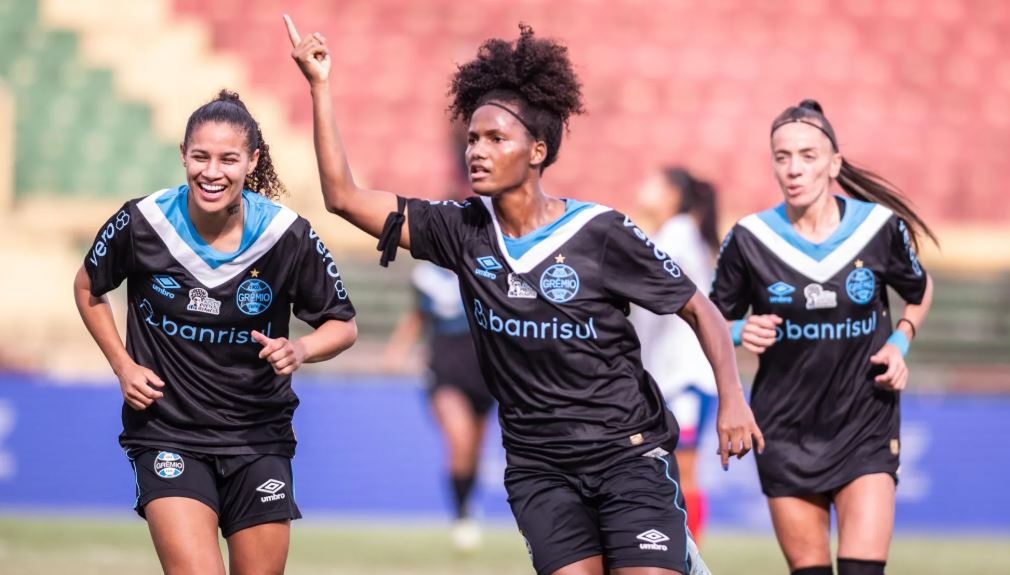 Grêmio vence Bahia e é campeão da Ladies Cup em jogo marcado por protestos