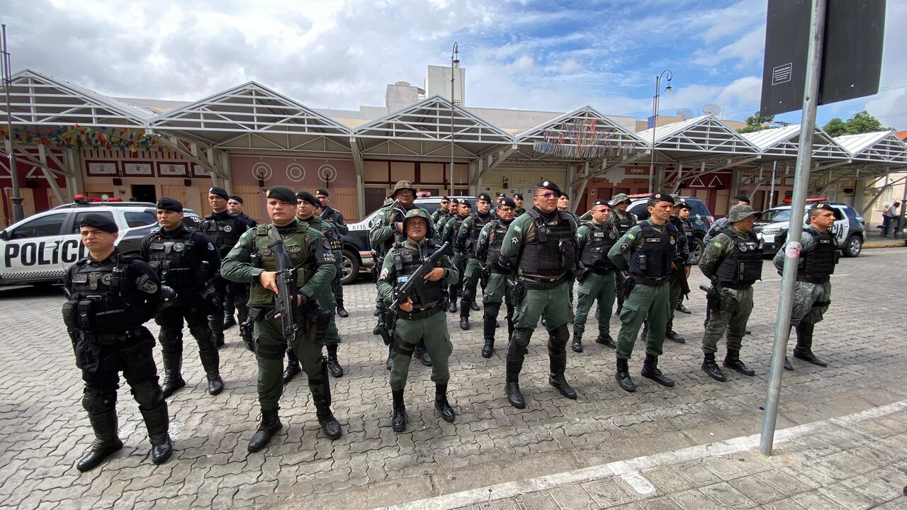 AO VIVO: Polícia Militar inicia operação para garantir segurança nos centros das cidades do Cariri neste fim de ano