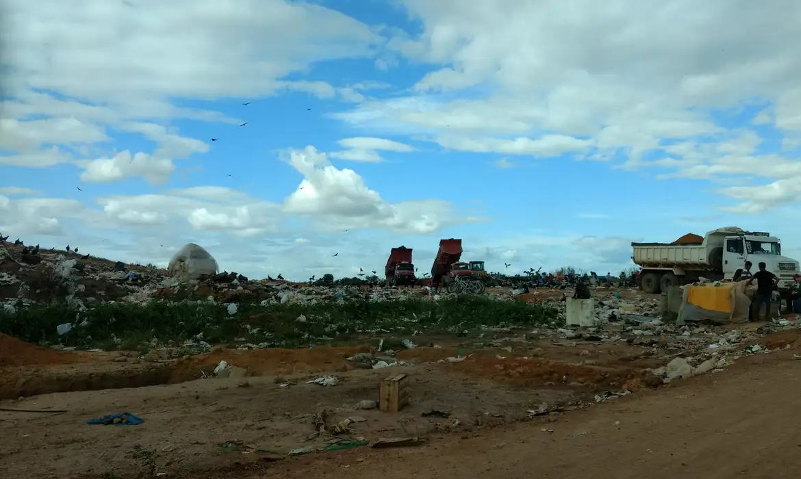 Cariri tem 22 municípios com lixões ativos; Ceará entre os que mais poluem