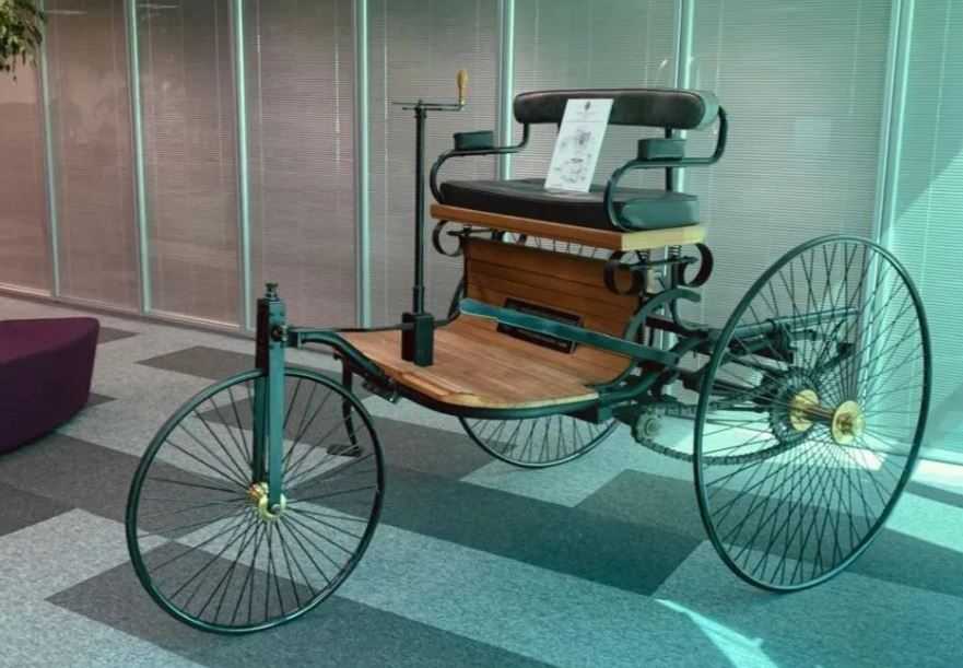 Primeiro automóvel do mundo completa 140 anos; conheça