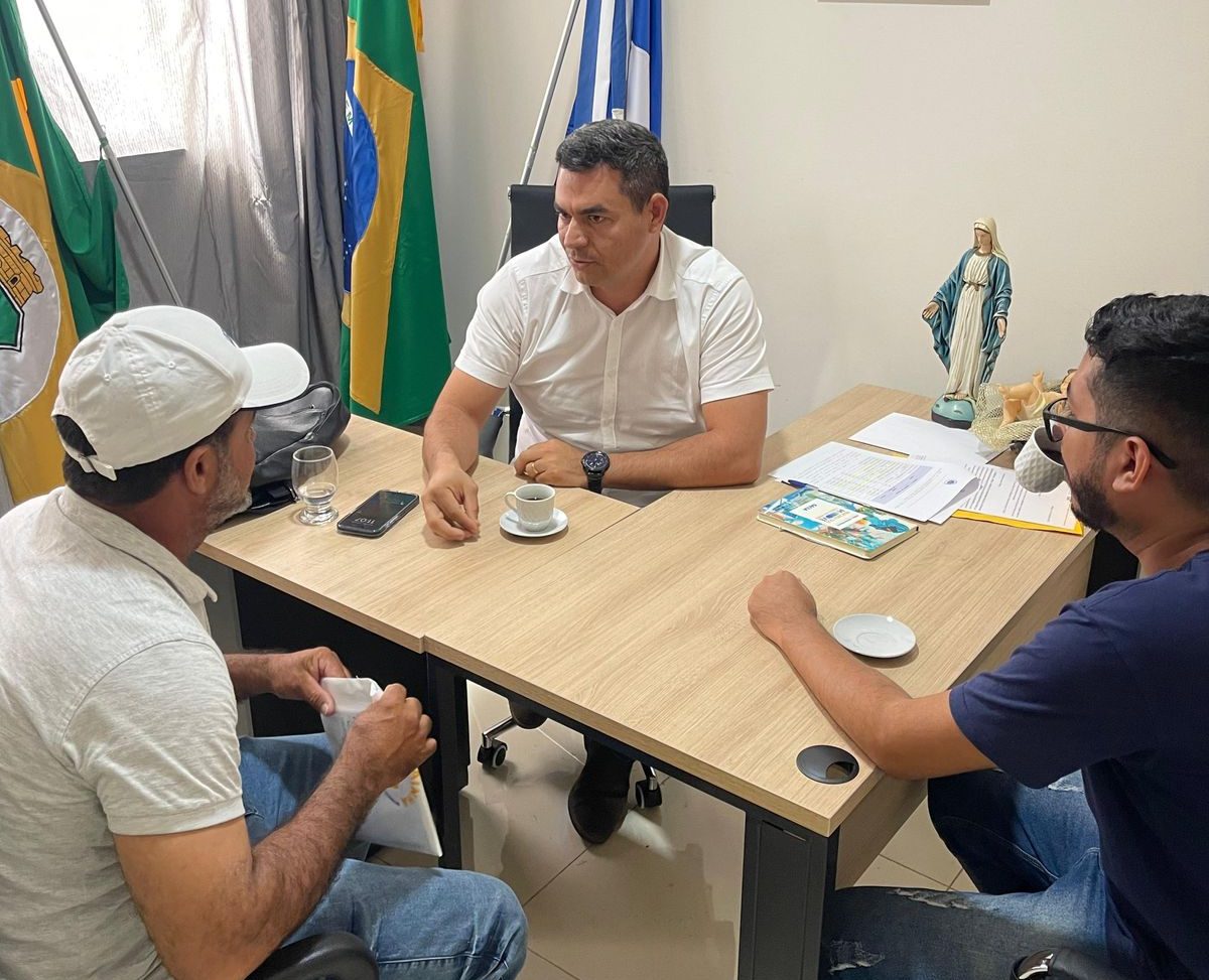 Prefeito de Potengi, Salviano Alencar, inicia gestão com trabalho e foco no desenvolvimento do município