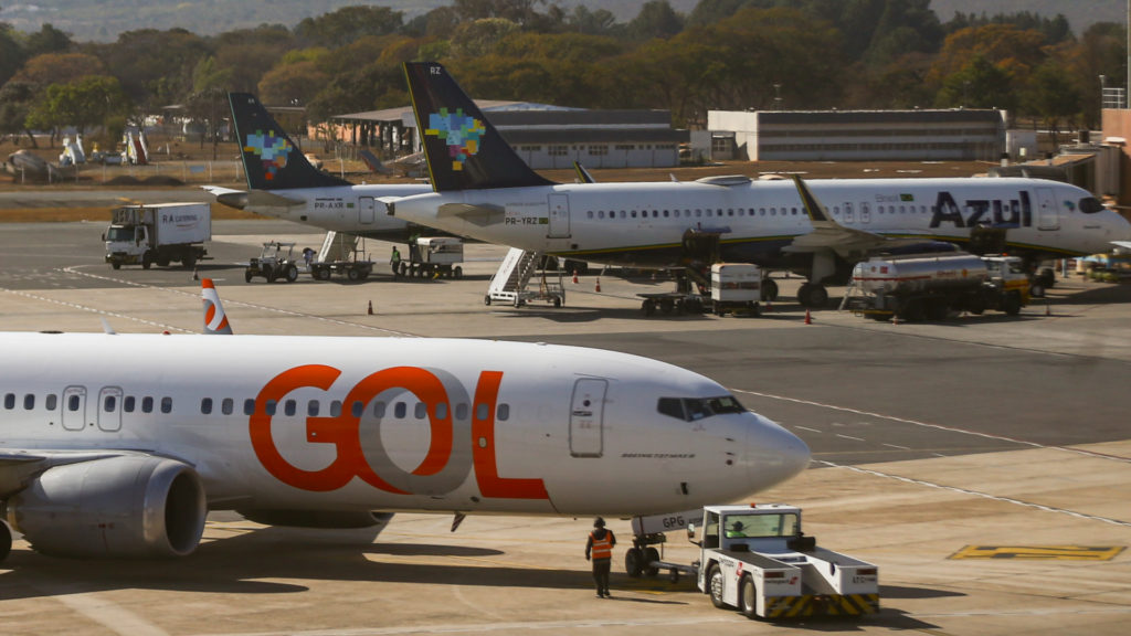 Azul e Gol assinam acordo para avaliar fusão entre as aéreas