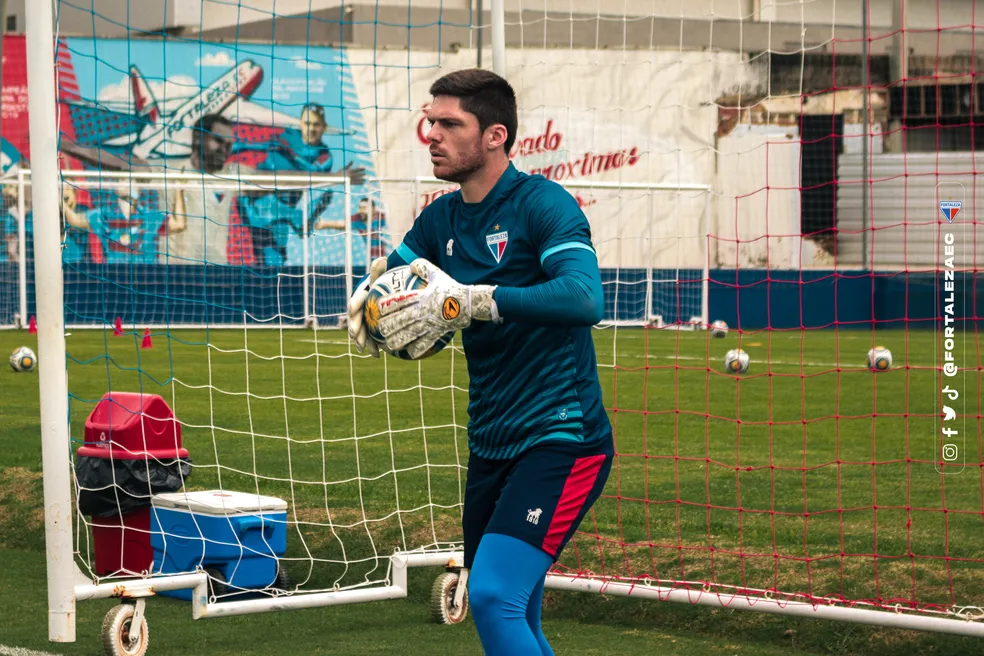 Fortaleza se despede de goleiro que vai jogar na Série B em 2025