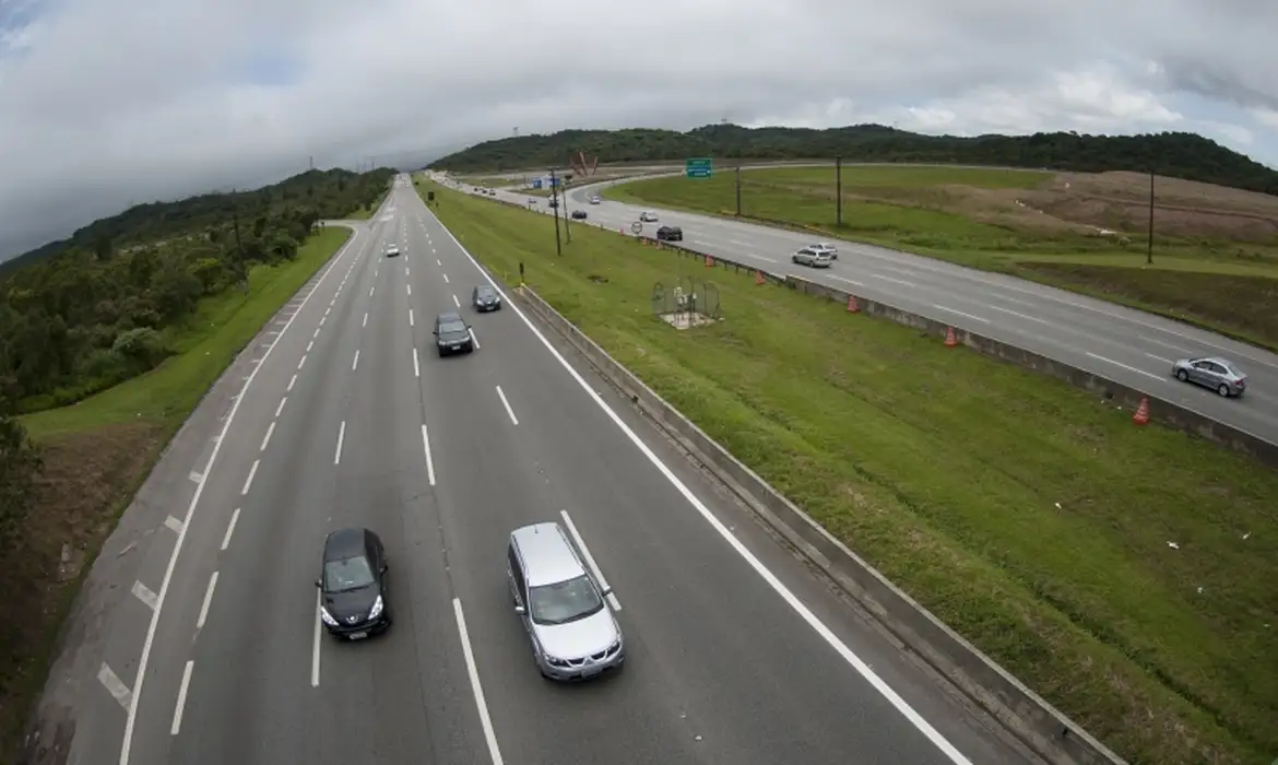 Governo quer elevar nível satisfatório das rodovias para 70% em 2025