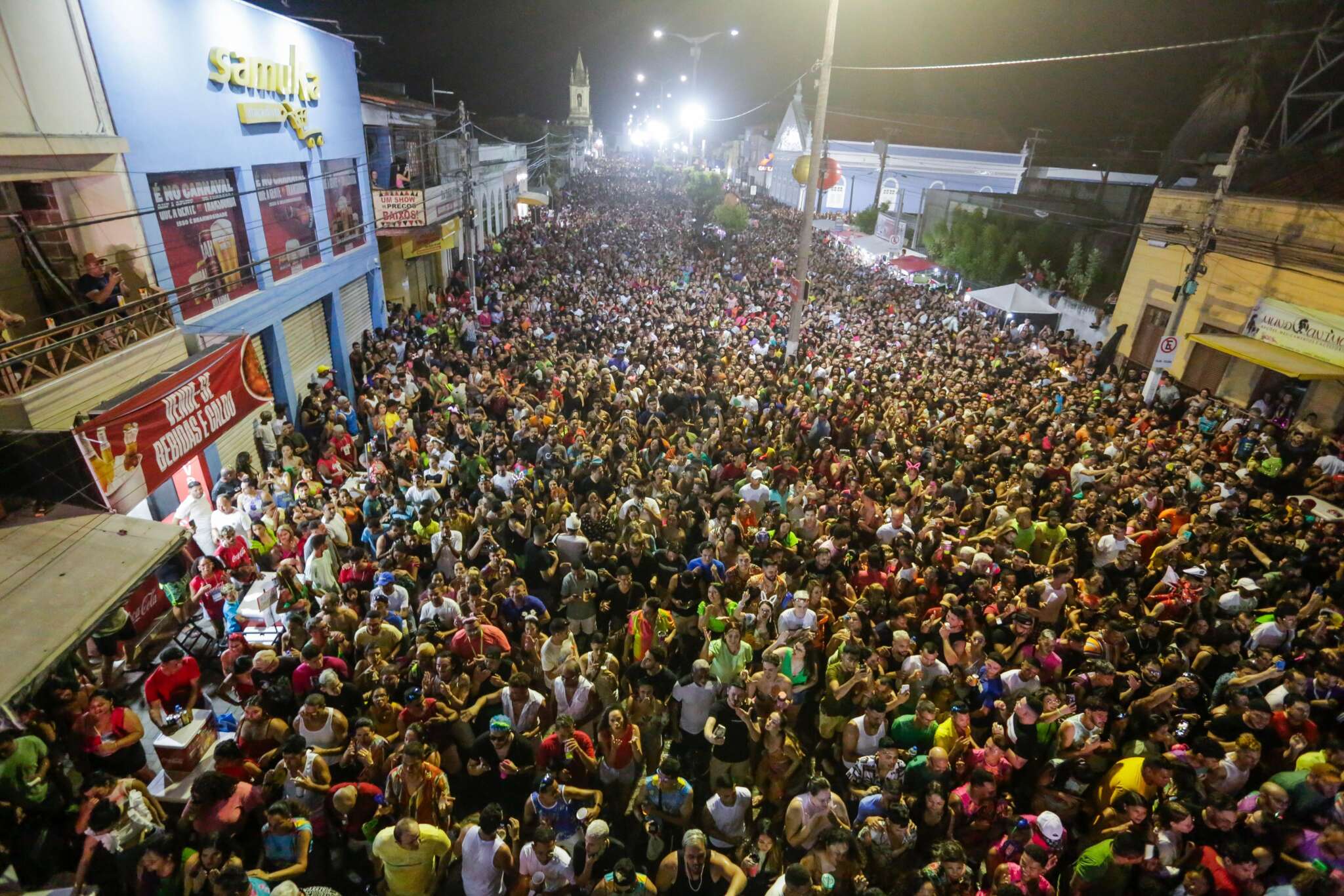 Carnaval 2025 deve movimentar R$ 744,2 milhões na economia cearense